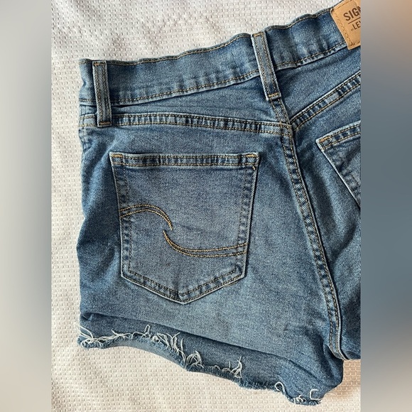 Signature by Levi Strauss Denim Blue Women's Shorts Size 0 Waist 25 - Picture 14 of 14